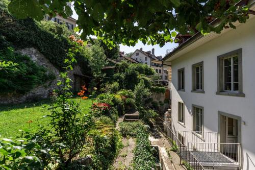 花園, Historische Wohnung im Herzen der Thuner Altstadt in 圖恩