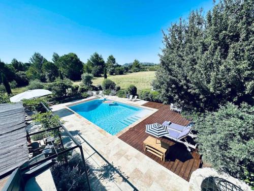 Mas de charme avec piscine au coeur des Alpilles - Accommodation - Eygalières