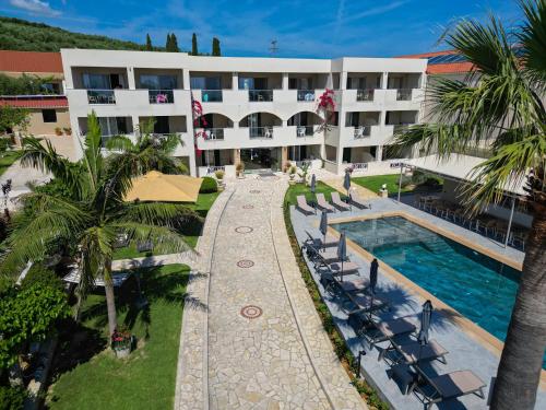  Remezzo Studios & Apartments in Ammoudi