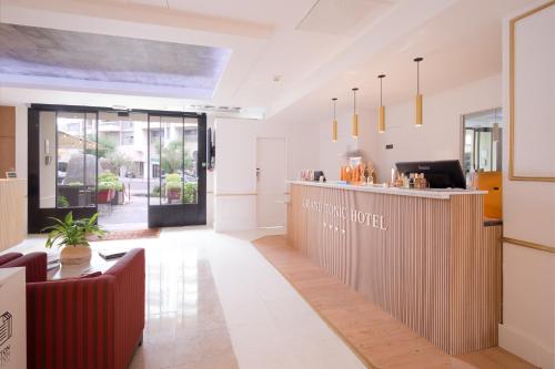 Lobby, Grand Tonic Hotel & SPA NUXE in Biarritz