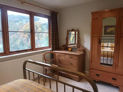 Treetop Cottage at Countisbury Lodge