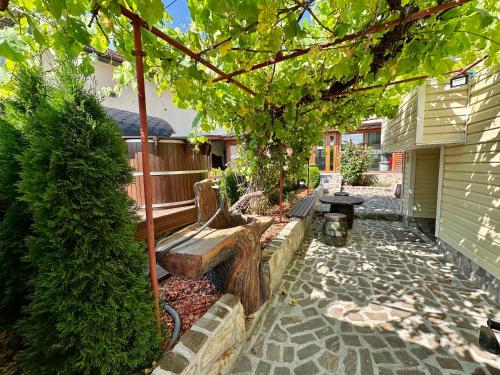 Къща за гости “Александър”, Velingrad (foto 7)