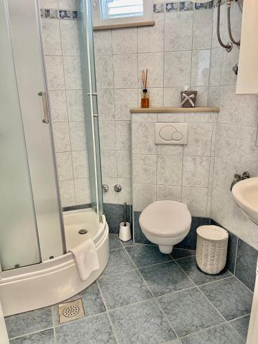 Deluxe Apartment image 2