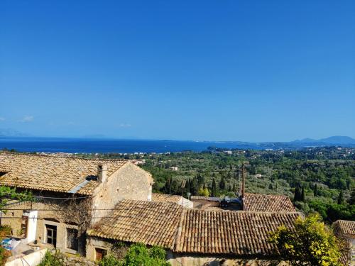 Corfu sea view house - Live in Corfu like a local!