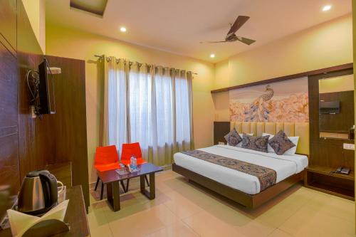 Deluxe Room image 4