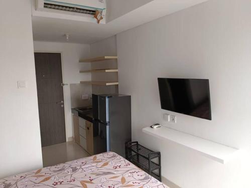 MRT Convenience Cozy Serpong Garden Studio