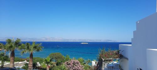 Paros Blue Dolphin FULLY RENOVATED by RIVEA GROUP