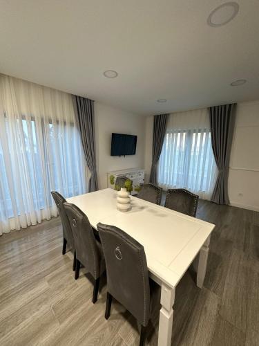M&S Apartament 3 in Байле Фелікс