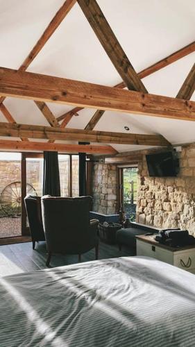 The Cow Shed - Rural Barn Conversion with Hot Tub in 小伯份