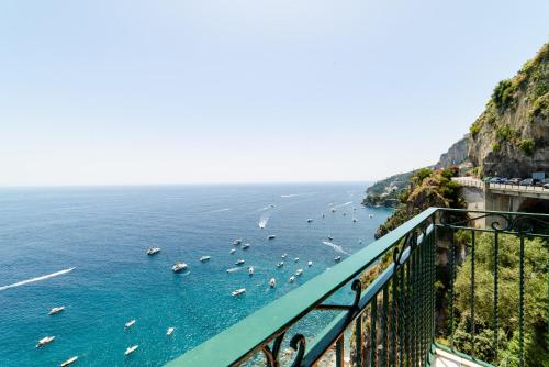 Alrededores, La Dimora del Maestro in Amalfi City Center