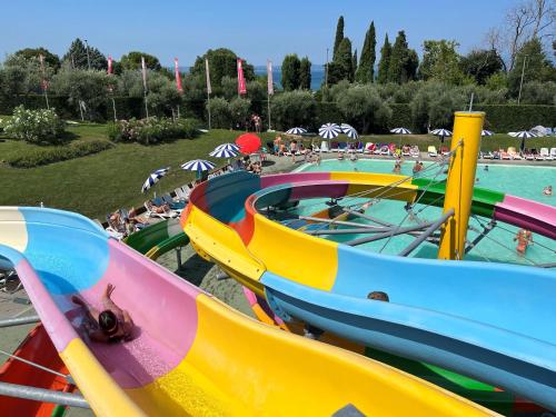 Sisan Family Resort - image 5
