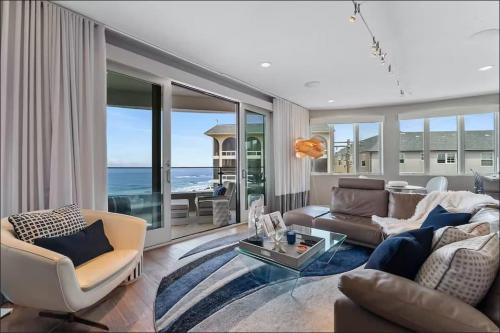Sea Gem Beachfront Condo in famous Windansea in San Diego, USA