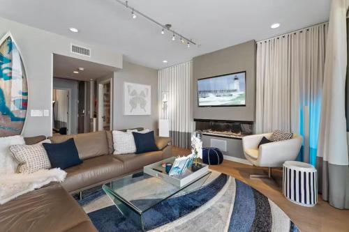 Sea Gem Beachfront Condo in famous Windansea in San Diego, USA
