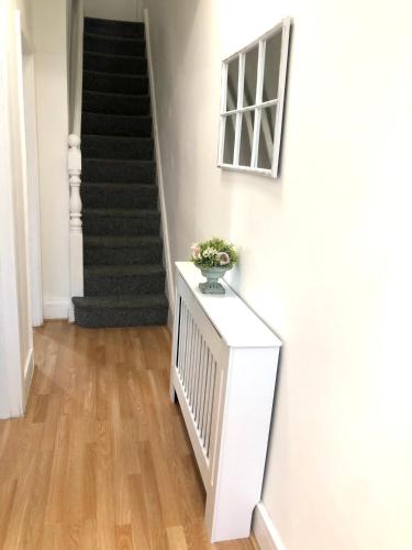 Room at 4 Double Bed en-suite Bathroom House for Professionals chambre d'hôte Edge Hill Railway Station