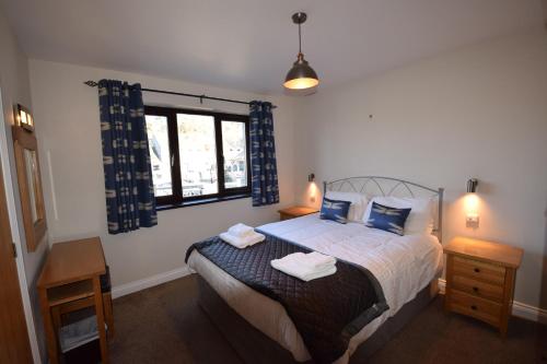 Beckside Cottage - image 7