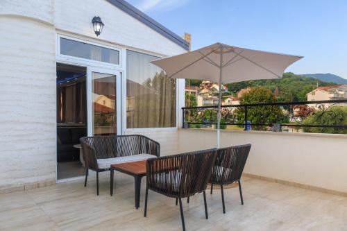 Balcony/terrace, Hotel Maksim in Meljine