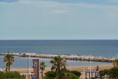 منظر, Terraza de Alborán (Terraza de Alboran) in Carretera de Cadiz