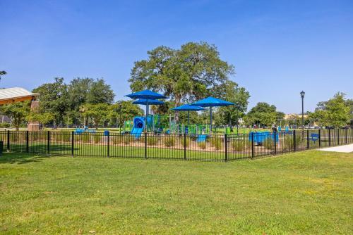 The Polygon Park Circle Mins to Dwtn and Beach The Polygon Park Circle Mins to Dwtn and Beach