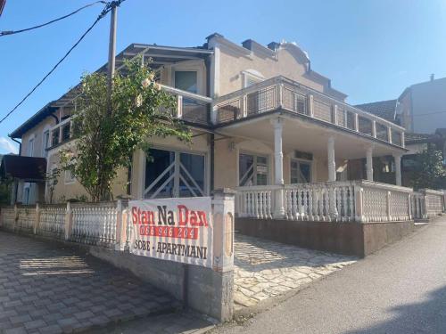 Mrkonjić Grad Apartmani - Apartment - Mrkonjić Grad