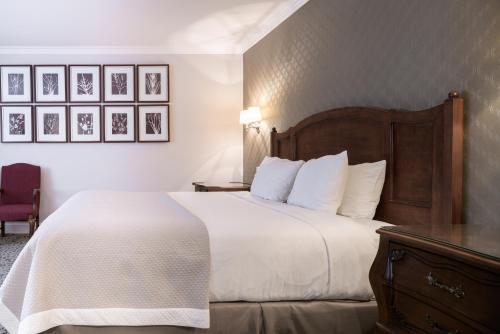 Woodcrest Hotel image 11