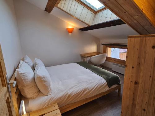 Cozy, quiet apartment in town center - near Geneva, Annecy, Chamonix, Lac Léman