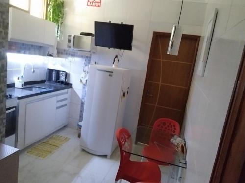 One-Bedroom Apartment image 6
