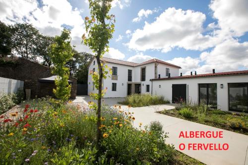 บริการและสิ่งอำนวยความสะดวก, Pensión Dorotea (Pension Dorotea) near สนามบินซานติอาโก เด กอมโปสเตลา