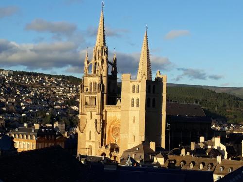 Proche centre ville in 芒德