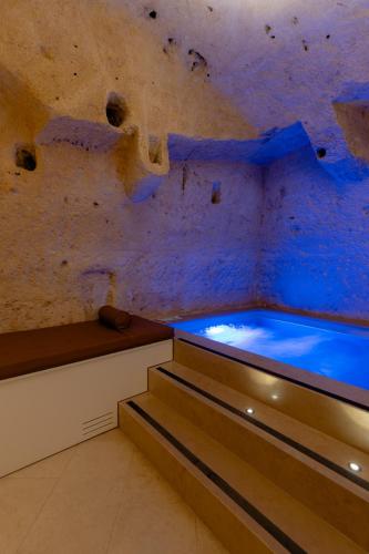 مسبح, BV QUARRY MATERA in ميترا