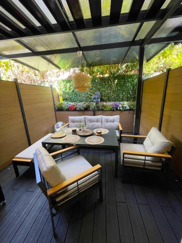 Balcony/terrace, T1/ terrasse /proche centre Lyon in La Mulatière