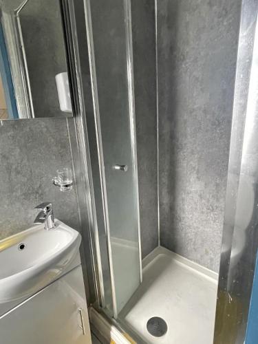Luxury studio apartment near Birmingham citycentre, Birmingham (photo 7)
