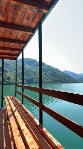 Skats, Lakeside Luxury Apartments in Jablanica