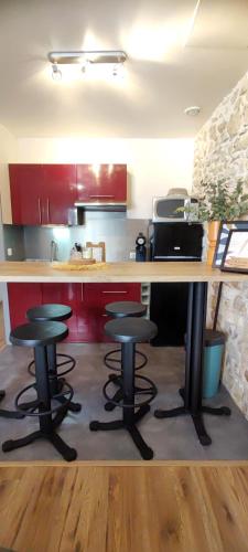 Facilities, Montpellier centre-ville near Bil Palace Eurl