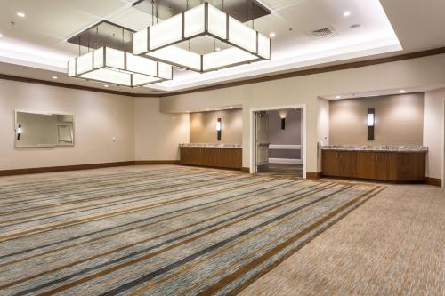 Raleigh Marriott Crabtree Valley - image 6