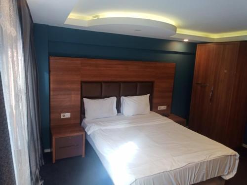 Elite brand - main image