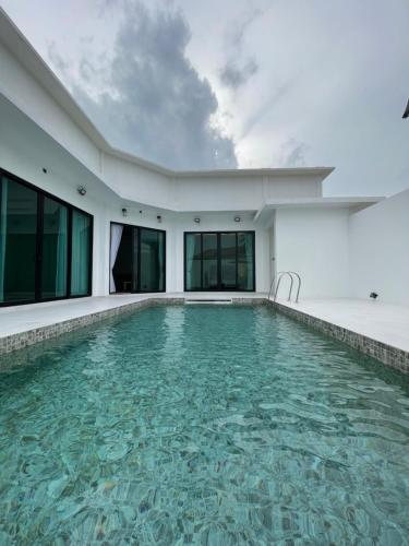 Dz Residence Tunjong in Wakaf Che Yeh