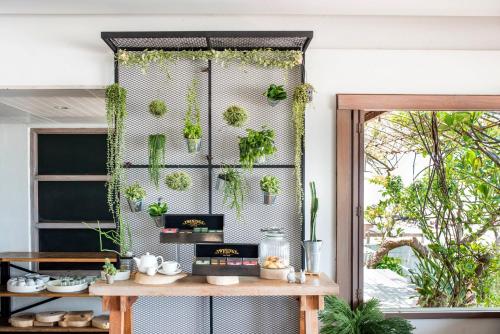 Bàn tiếp tân [24 giờ]