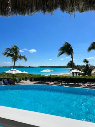 Hidden Gem Exuma - KING BED master suite and central air