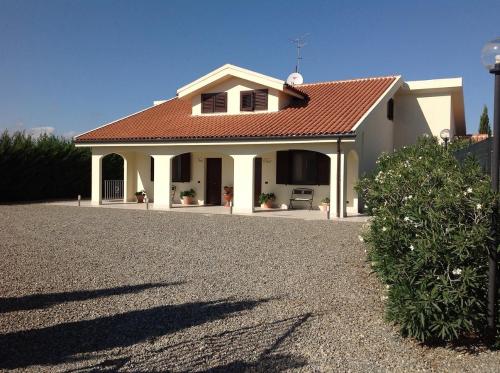 B&W Villa - Private Swimming Pool - Near to the beach gîte à louer Pianetto