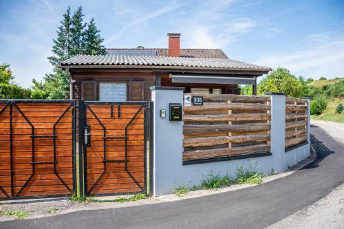 Ferienhaus mit Göttweigblick