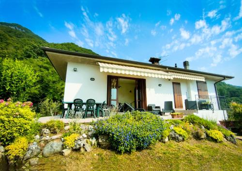 Villa Isedo con vista Lago in Villanuova sul clisi