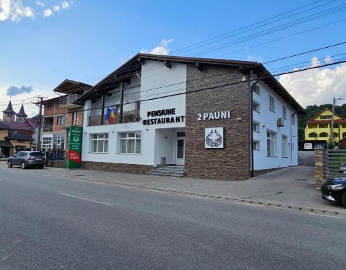 . Pensiune Restaurant Pizzerie 2 Păuni