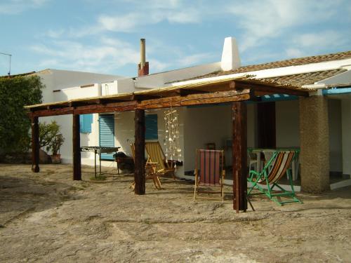  country cottage near the cliff in Calasetta