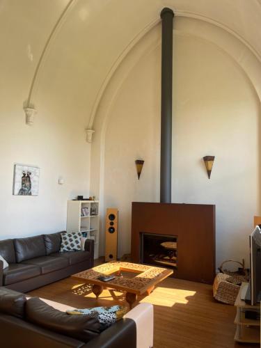 Charmante chapelle aménagée à Eprave gîte à louer Les Espèches