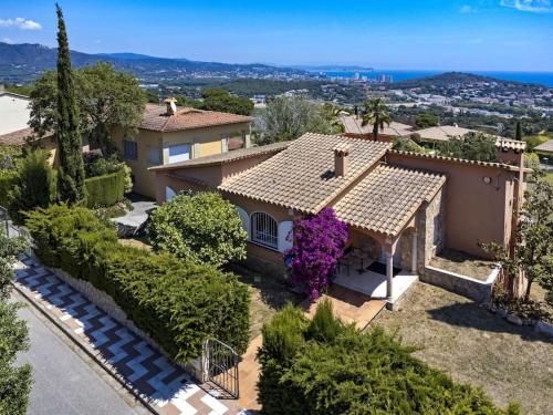Cozy home in peaceful area! Sea view!!! gîte à louer Les Bateries