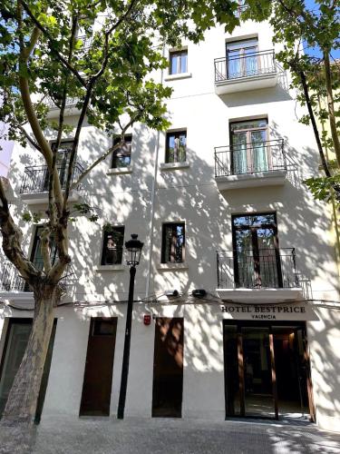 Hotel BESTPRICE Valencia – Valencia, IN