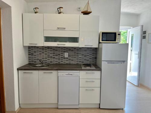  Apartments Stela in Gornji Karin