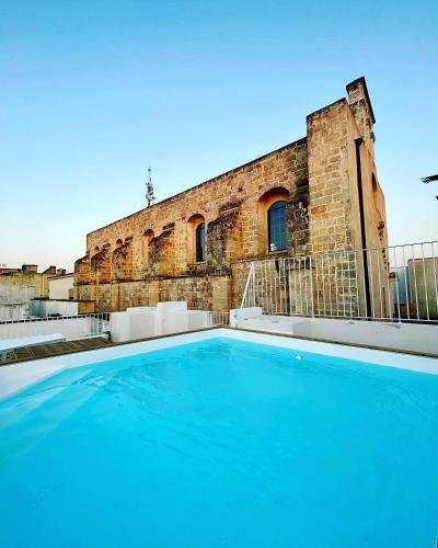 Palazzo dei Gigli Puglia - house with rooftop and Pool