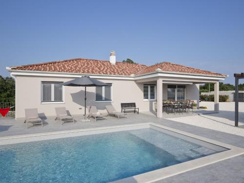 Villa in Kanfanar with Private Pool, Kanfanar (Canfanaro) (foto 9)