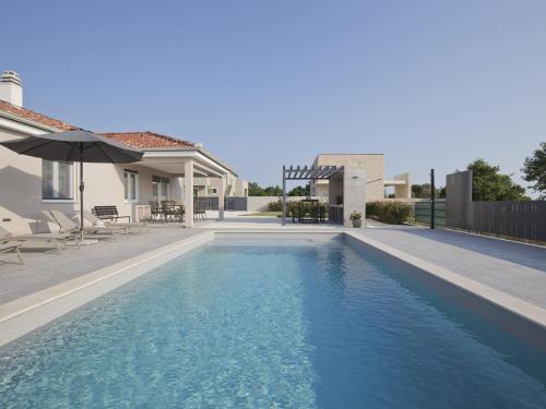 Villa in Kanfanar with Private Pool, Kanfanar (Canfanaro) (foto 10)